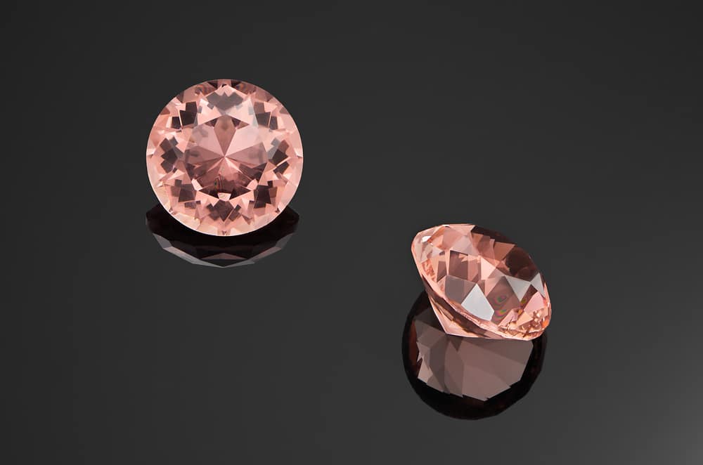 Difference between moissanite hot sale and morganite